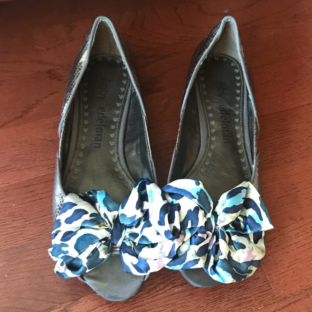 libby. edelman Gray Flats with Blue Floral Bow Accents